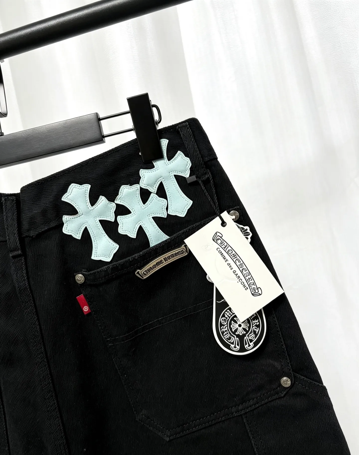 Chrome Hearts Chrome Hearts ， Premium ， 、 Retro 。 ， ， Levi's Series， ， ， 。 ， ， ， ， ， ， 。 、 ， 。 Chrome Hearts Classic ， Size S-XL